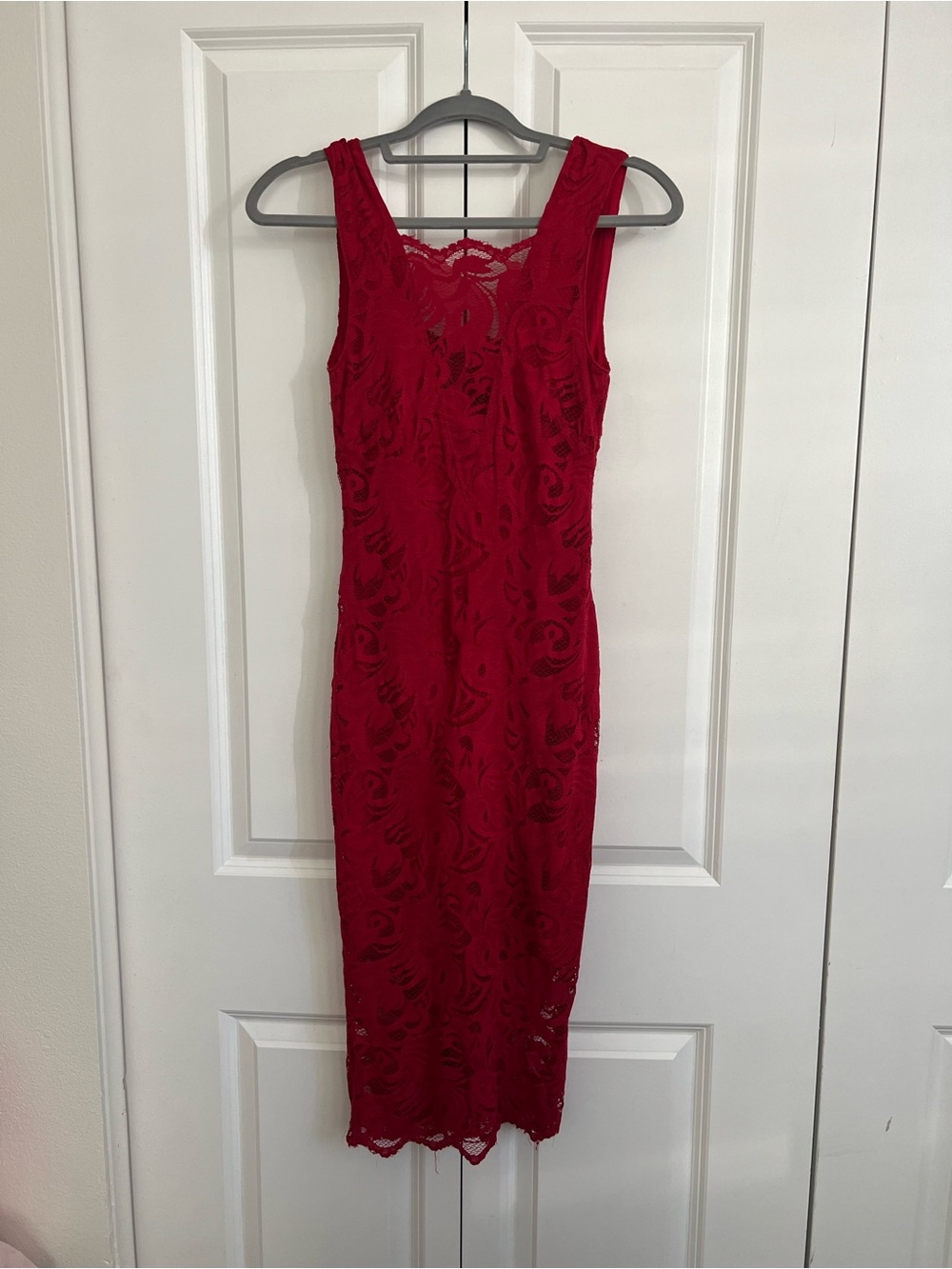 Red Lace Sleeveless Bodycon Dress